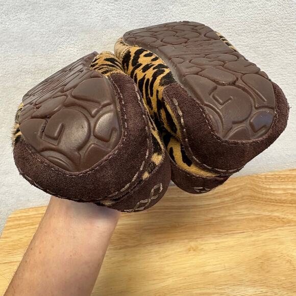 UGG Ansley Leopard Spot Calf Hair Slipper Women’s Size 7 - Picture 16 of 16